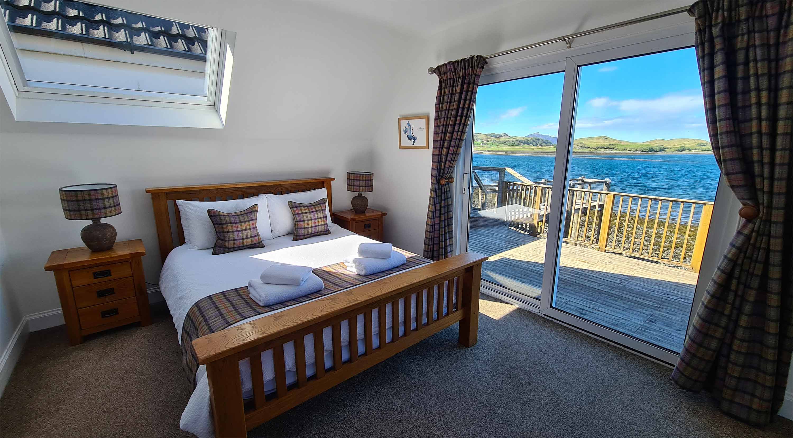 The Boathouse is a luxury self catering accommodation with sea view rooms
