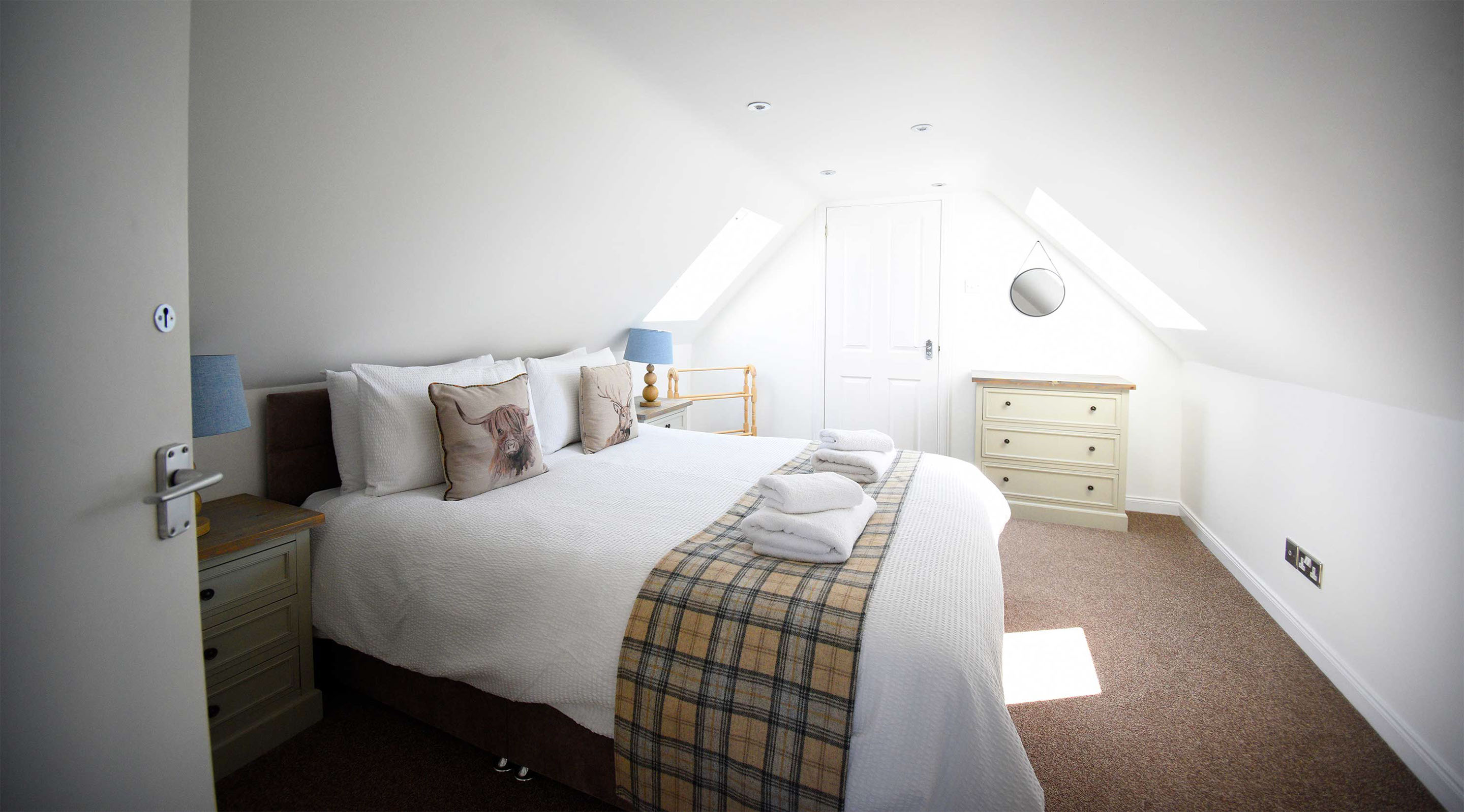 Enjoy comfortable en suite rooms at The Boathouse luxury self catering accommodation on the Isle of Skye